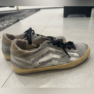 Golden Goose very cute and trendy sneakers